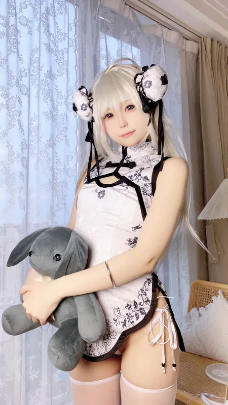 缘之空 穹妹旗袍自拍 - Quan冉有点饿